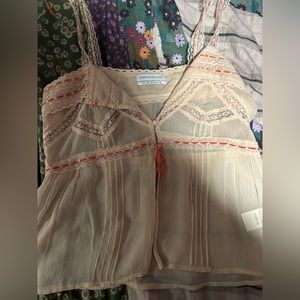 super cute y2k 2000s NWOT urban outfitters buttoned red lace tank top ! size s